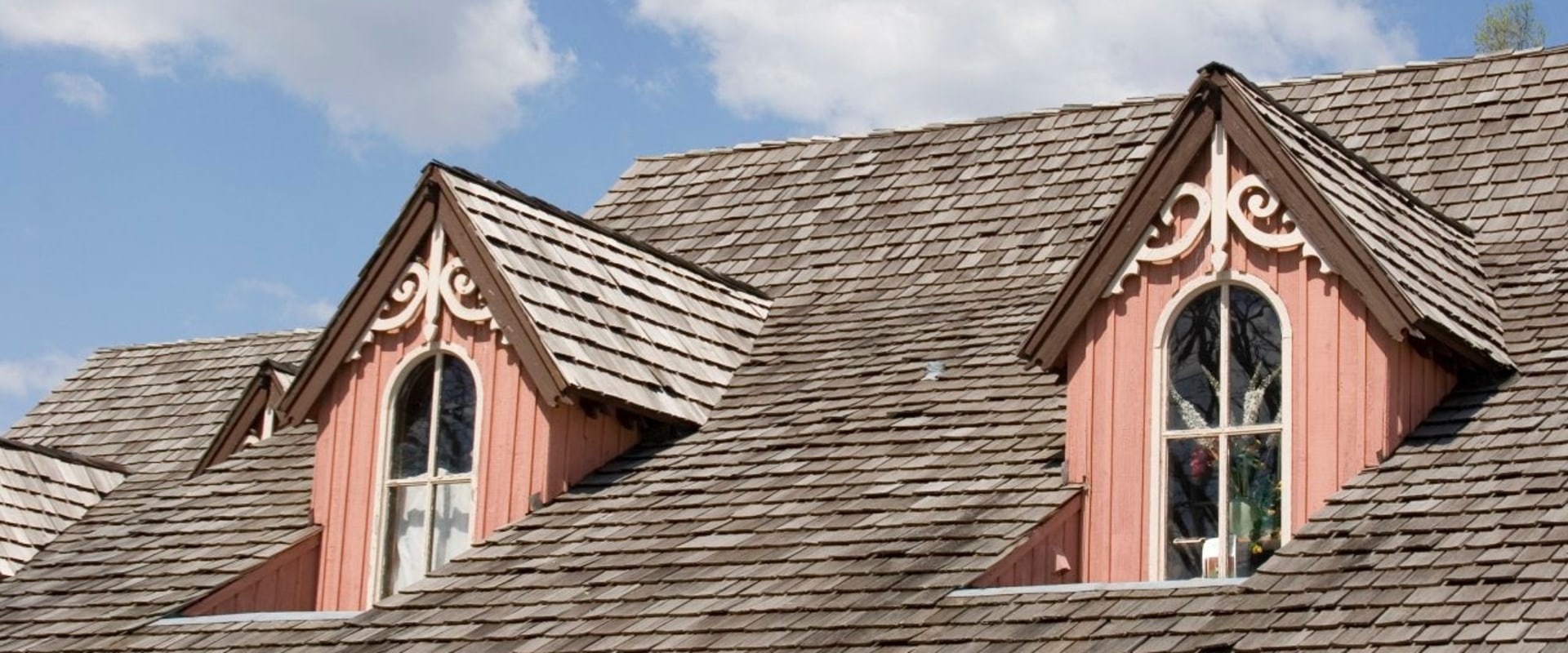 5 Tips For Choosing The Right Roofing Material For Your Central Coast Home