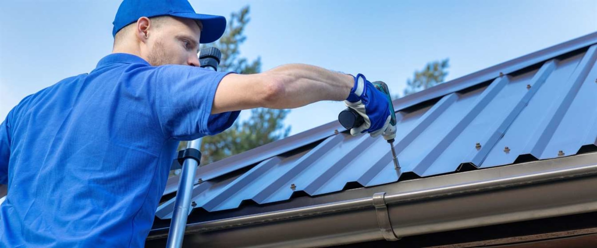 Virginia Beach Metal Roofing: How Roofing Contractors Can Help