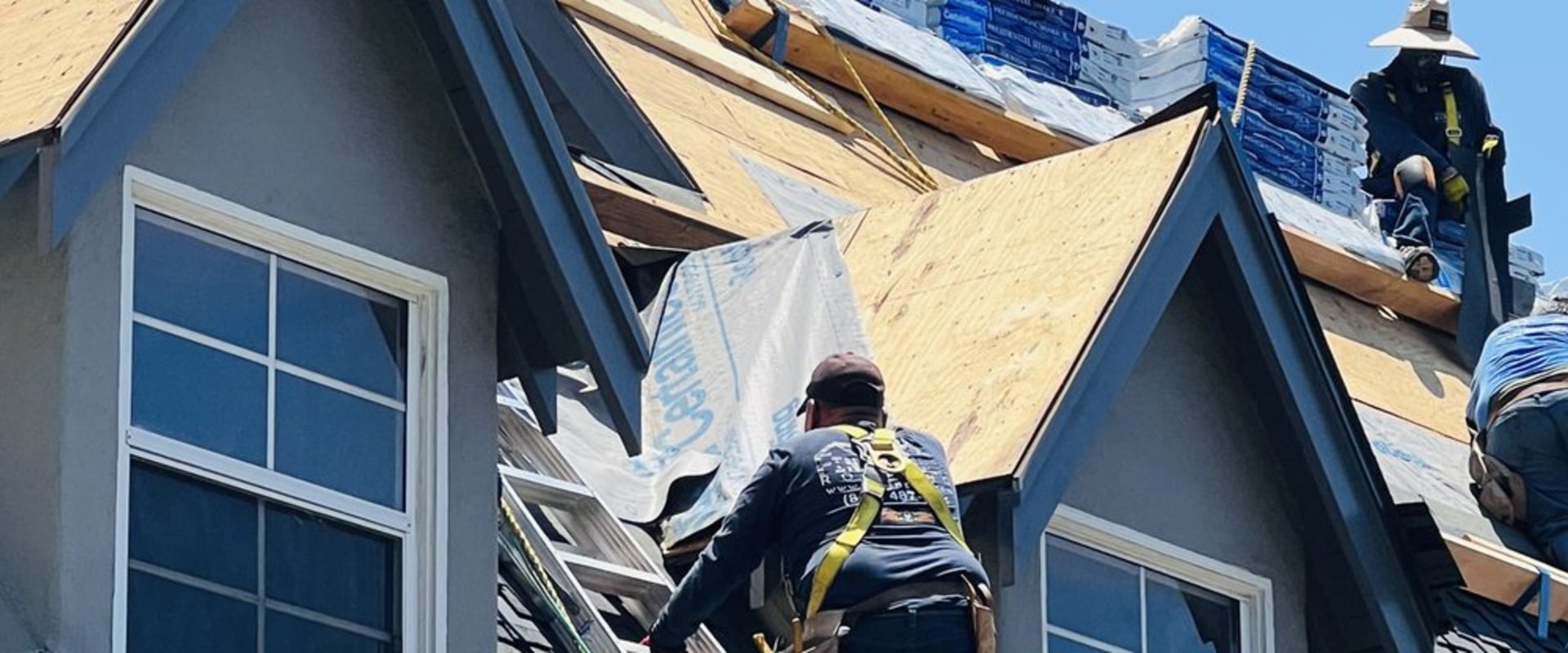 Top Benefits Of Hiring A Mini Split Installation Company For Metal Roofing Homes In West Jordan