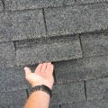 What are the signs that a roof needs to be replaced?